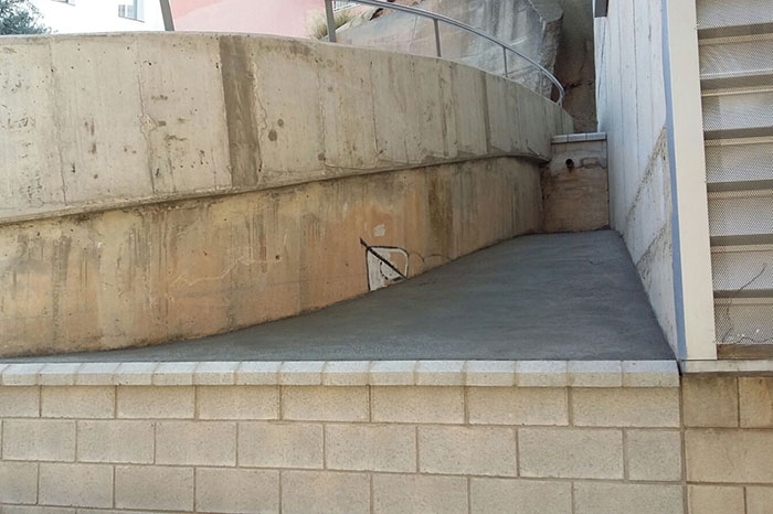 El Ayuntamiento mejora la zona viaria de la Calle Arribas