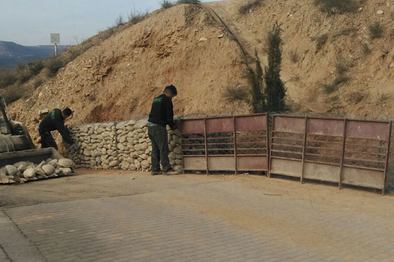 Ya han iniciado las obras de construcción un muro de gaviones en la zona de la Collada
