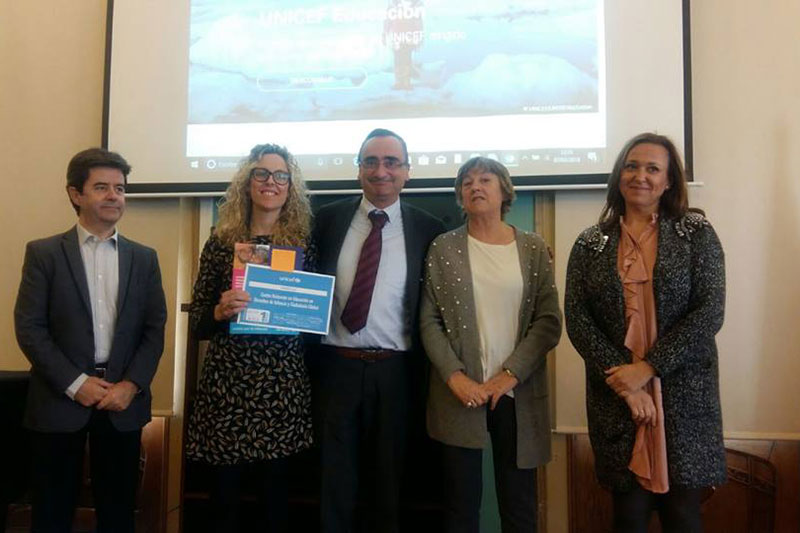 La EEI Xiquets recibe un reconocimiento de UNICEF 